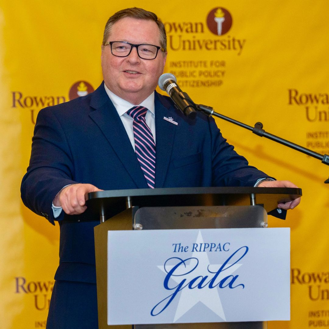 NJ American Water's Mark McDonough at the Gala podium