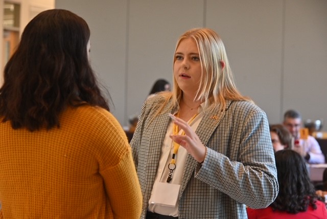 Student Emily McGrath attending MAPIS2021